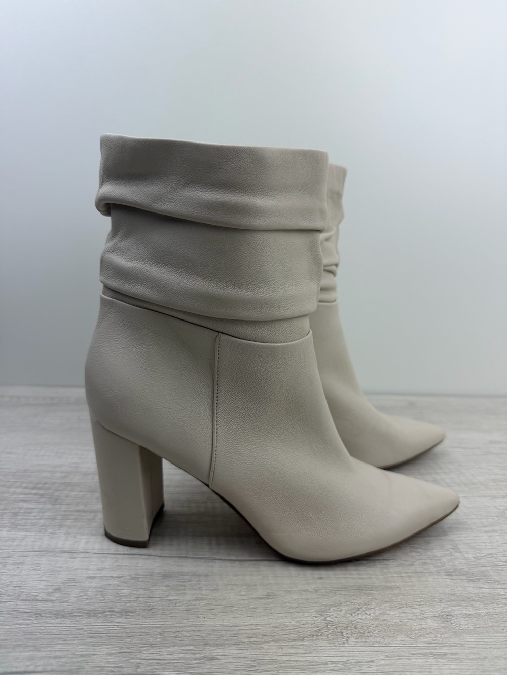 Marc Fisher Unana Slouch Ankle Boots Cream Size 7.5M - Picture 2 of 11